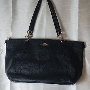 Coach Black Shoulder Bag‎ with Gold Hardware